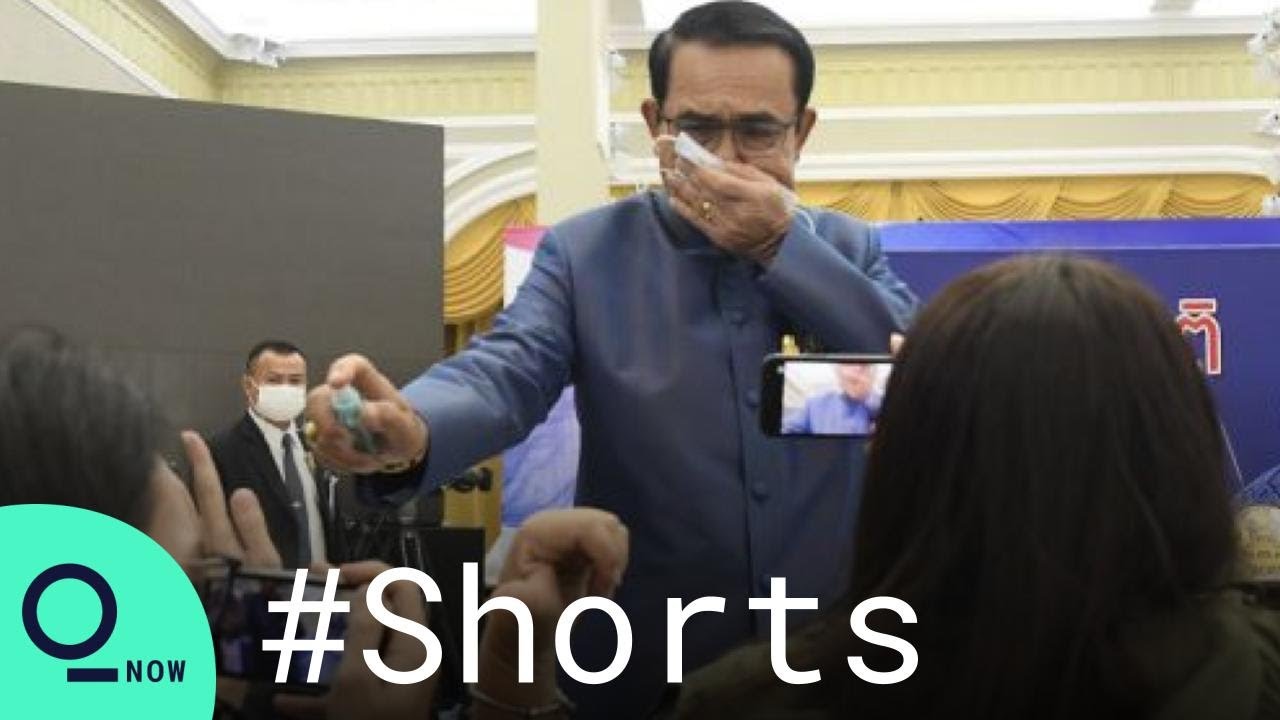 Thai PM Sprays Journalists With Disinfectant After Press Conference #Shorts