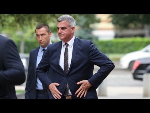 Пак ли се снишаваме, другари?