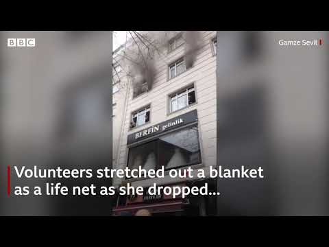 Mother drops children from window to escape Istanbul apartment fire