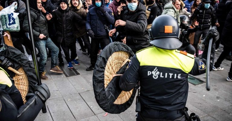 Протестите в Нидерландия: „Ако продължава така, вървим към гражданска война“