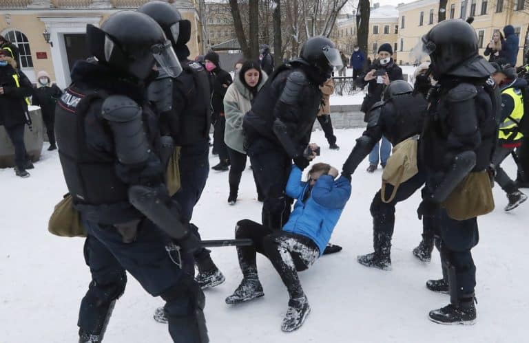 русия протест навални