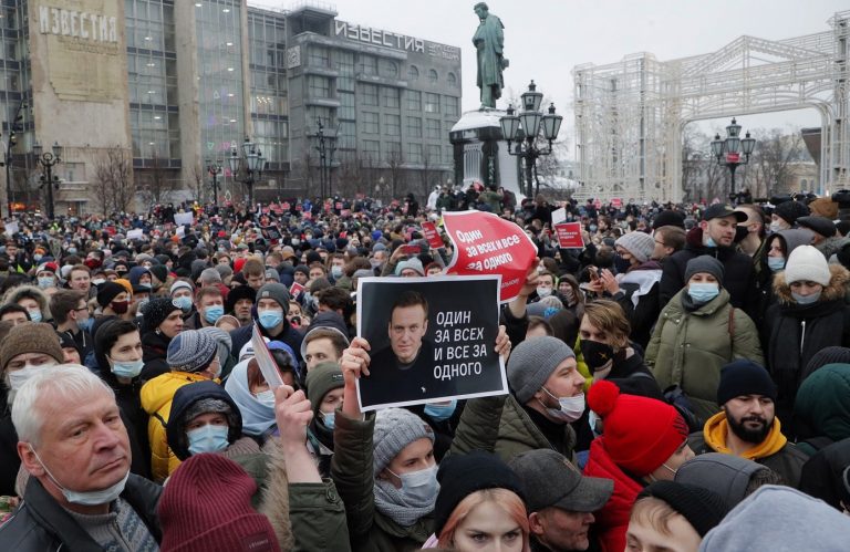 Протести в цяла Русия в подкрепа на Навални