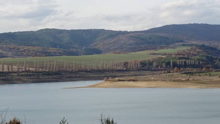 Водата в язовирите около София намалява