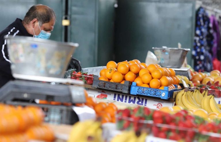 Вече с маски по пазари и тържища в Софийско