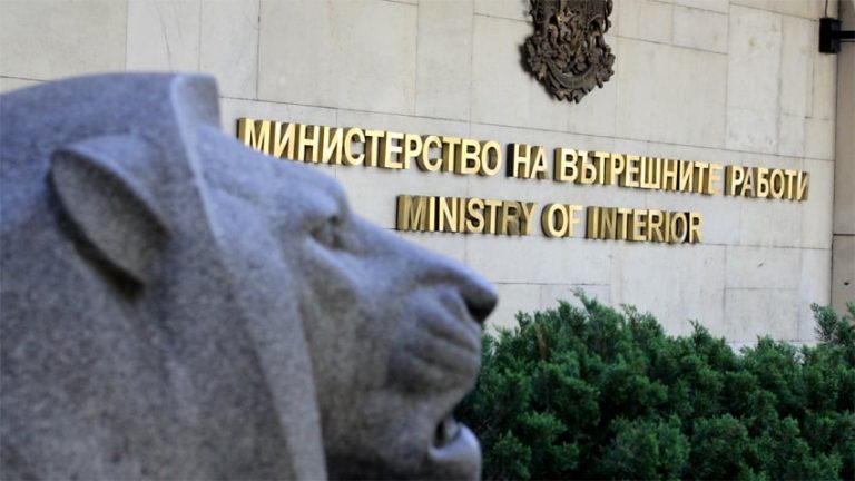 Хората на Пеевски в МВР треперят за бъдещето си, силовото ведомство – в „тих режим“