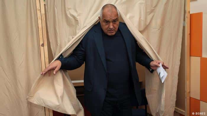 Борисов отново върви напред – арогантен и безскрупулен