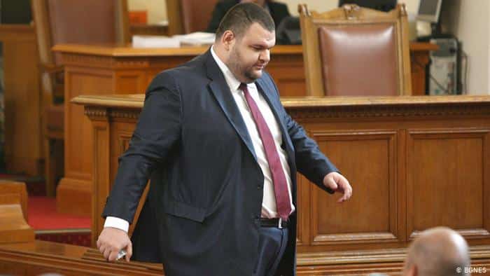 Опит за подмяна на фактите: Пеевски имал офшорки без дейност. Е, и?