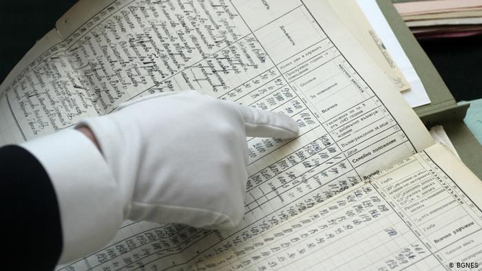 Скандално! 57 кандидати за депутати са били агенти на ДС