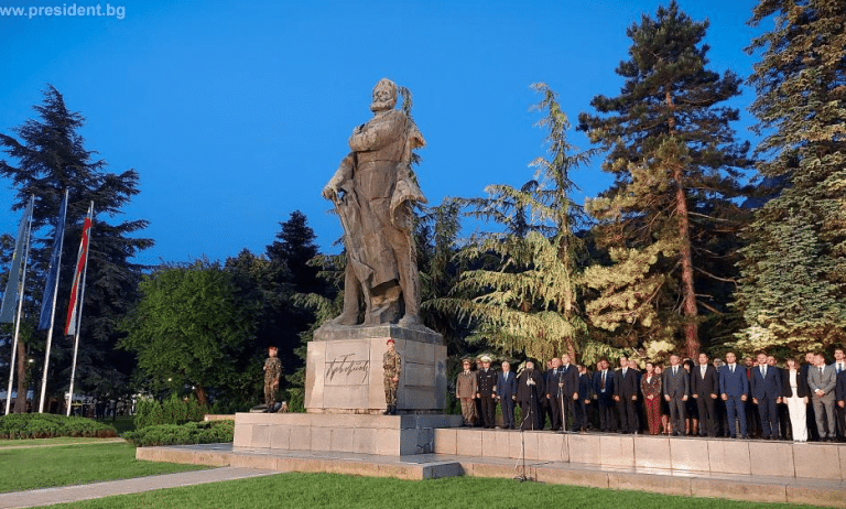 Почитаме подвига на Христо Ботев и неговата чета