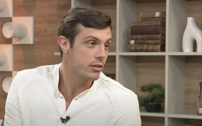 Филип Буков: Плеймейтката на българския театър съм аз