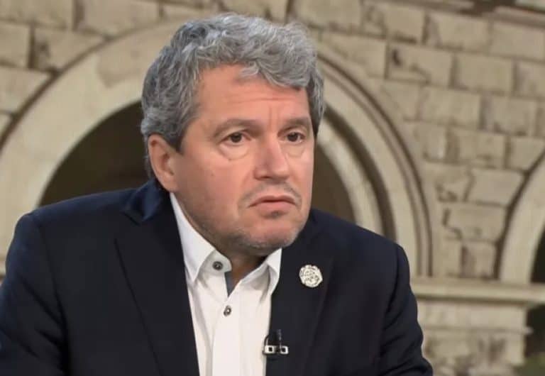 Каква заплата получава Тошко Йорданов, който иска младите лекари да работят за 500 долара?