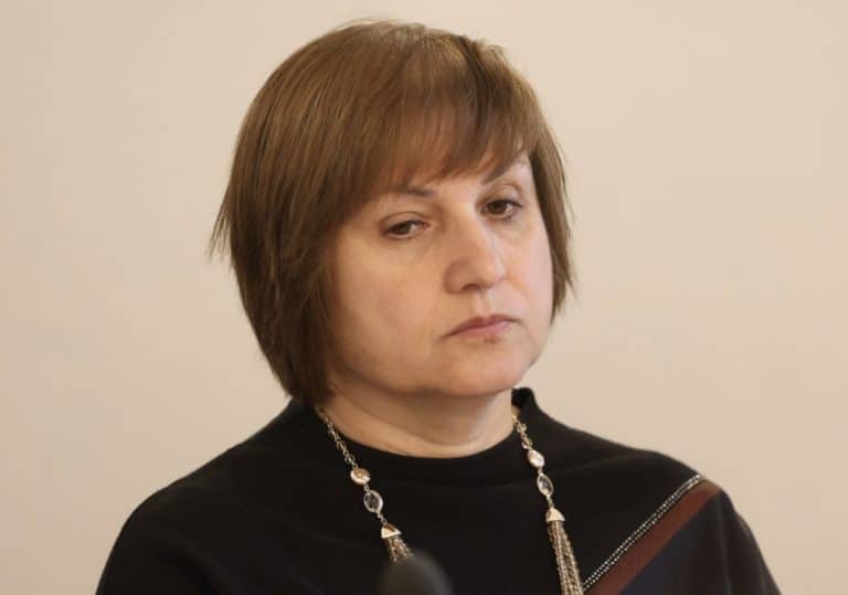 ГЕРБ и БСП номинираха дългогодишна зам.-шефка на НОИ за управител на института